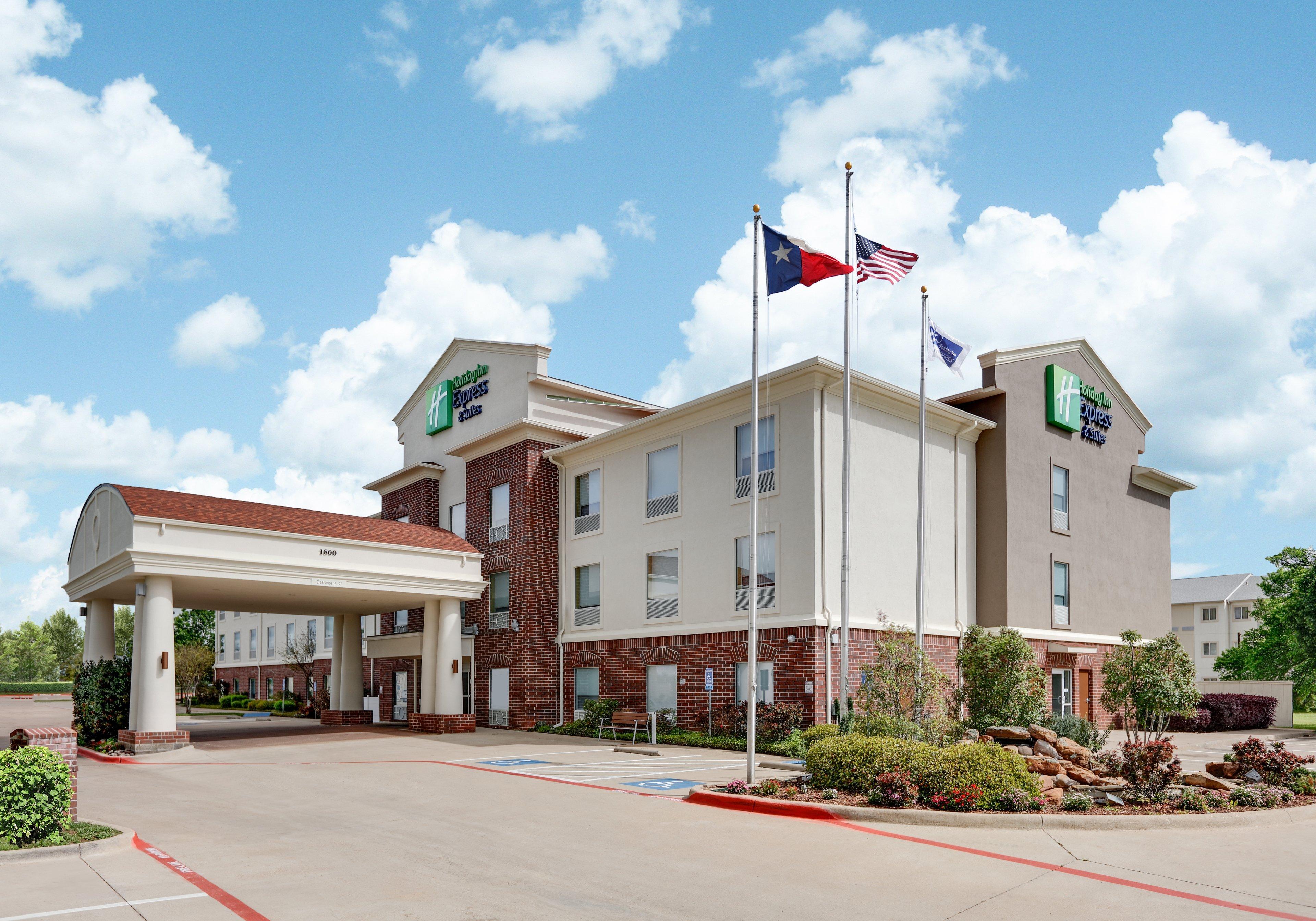 Holiday Inn Express Hotel & Suites Cleburne By Ihg Экстерьер фото