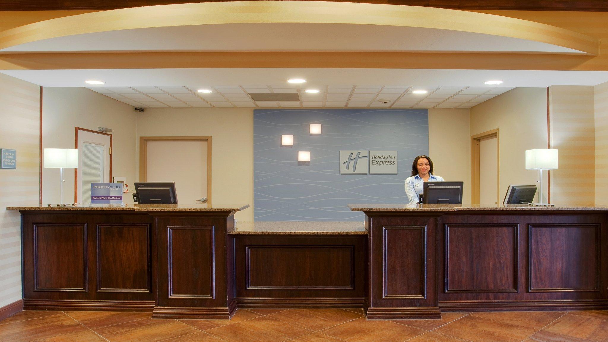 Holiday Inn Express Hotel & Suites Cleburne By Ihg Экстерьер фото