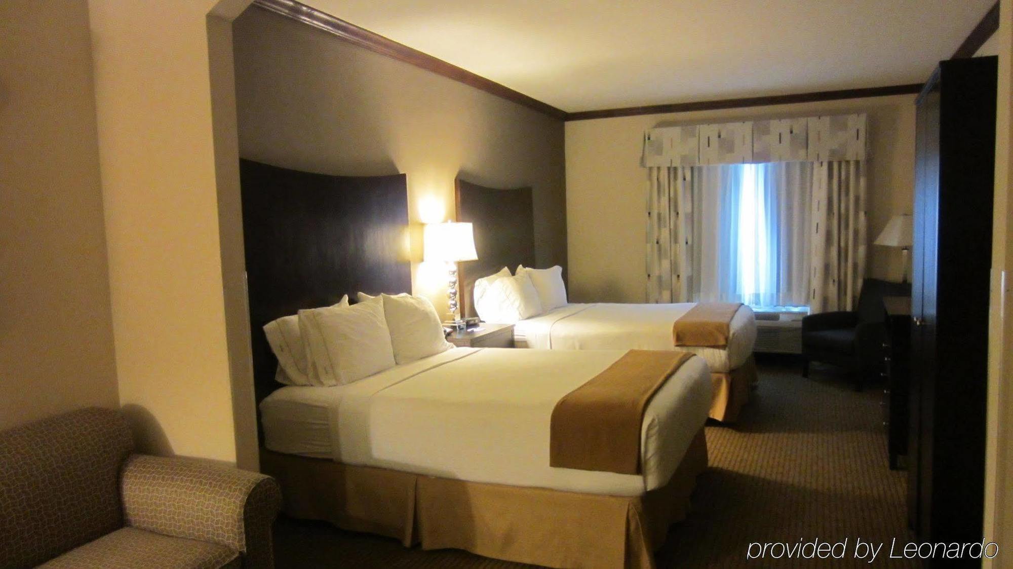 Holiday Inn Express Hotel & Suites Cleburne By Ihg Экстерьер фото